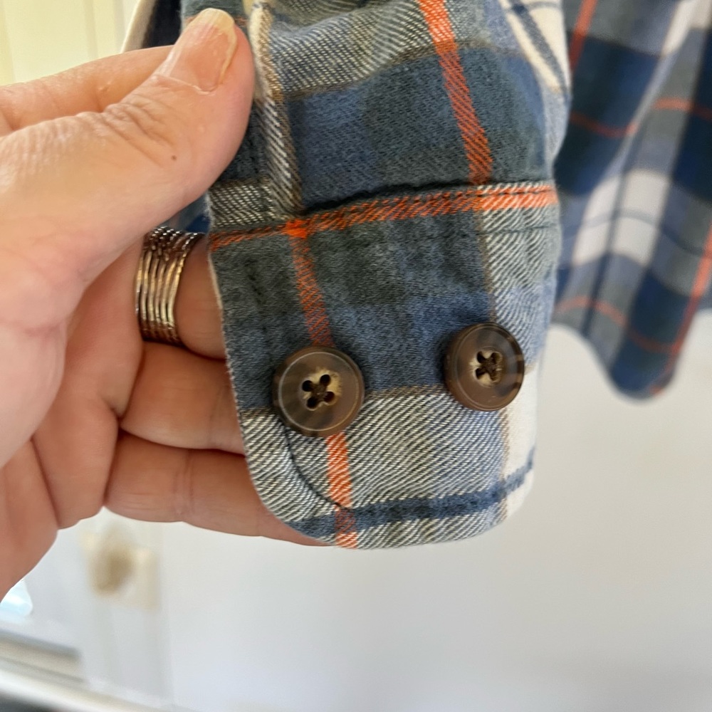 Duluth Trading Co Flannel - Picture 4 of 5